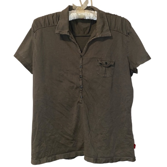 Levi's Tops - Levi’s Olive Green Short Sleeve Polo Shirt